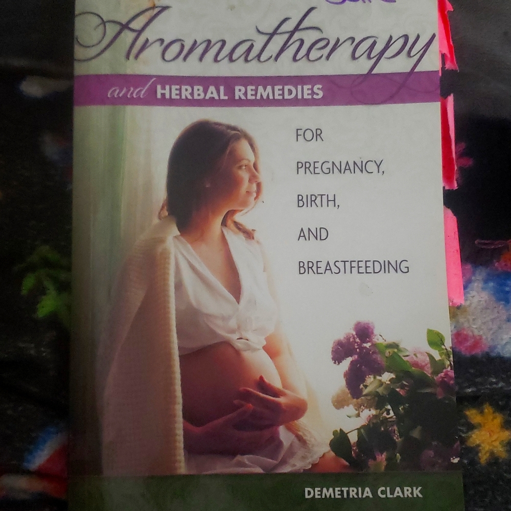 Aromatherapy for Pregnancy, birth and breastfeeding